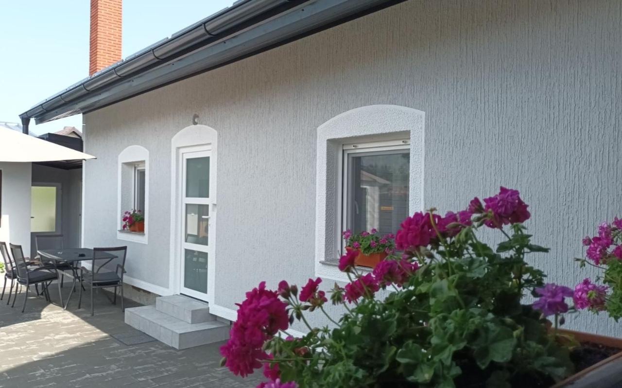 Hotel Sobe Majetic Bizovac Zewnętrze zdjęcie